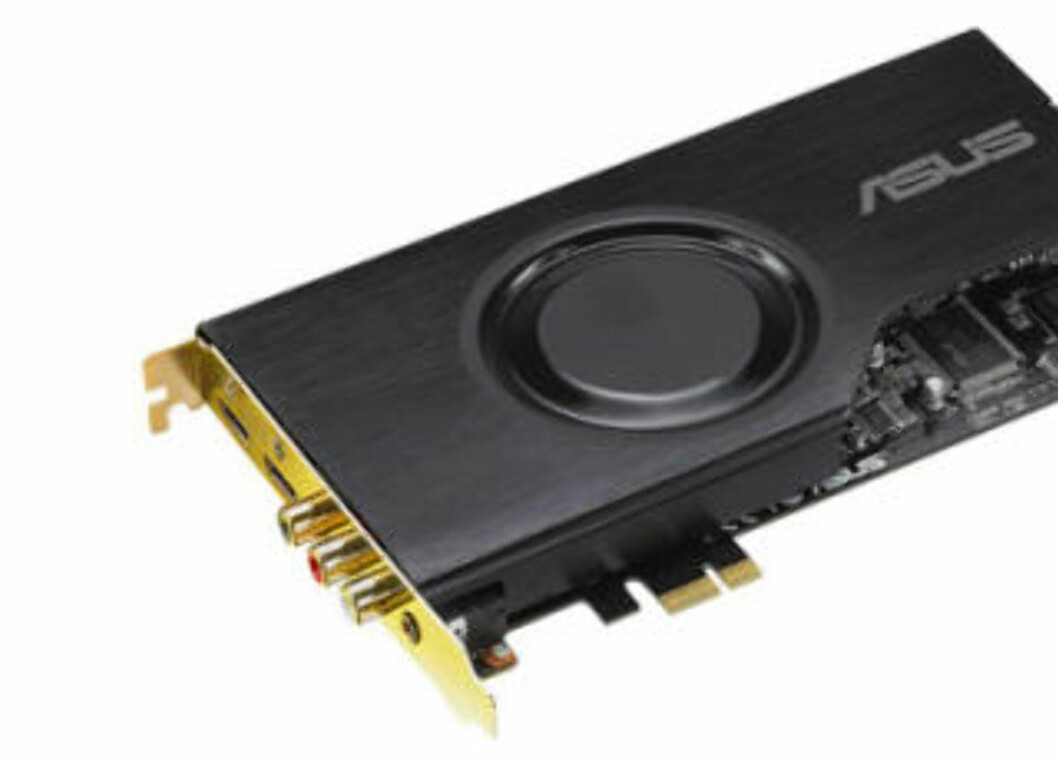 HD-LYD: For å få tilgang til de nye HD-lydformatene på Blu-ray, må man ha et lydkort som kan sende denne bitstrømmen over HDMI til en hjemmekinoforsterker som støtter formatene. Kun et fåtall lydkort har denne egenskapen. HD-LYD: For å få tilgang til de nye HD-lydformatene på Blu-ray, må man ha et lydkort som kan sende denne bitstrømmen over HDMI til en hjemmekinoforsterker som støtter formatene. Kun et fåtall lydkort har denne egenskapen.