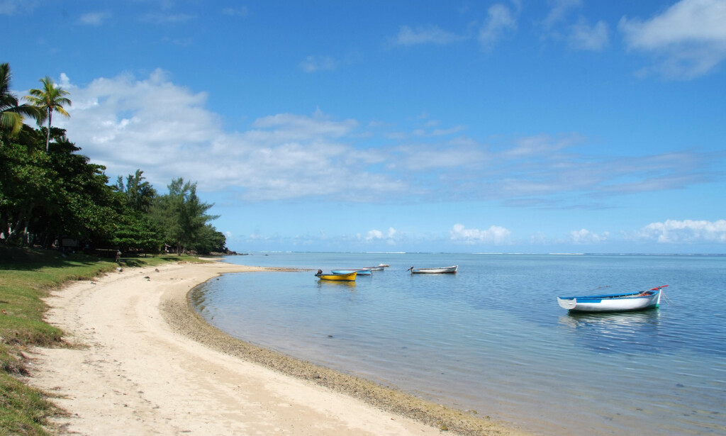 SOL OG STRAND. Strendene er den største attraksjonen på Mauritius, men øya byr også på masse aktive opplevelser. Foto: Torild Moland SOL OG STRAND. Strendene er den største attraksjonen på Mauritius, men øya byr også på masse aktive opplevelser. Foto: Torild Moland