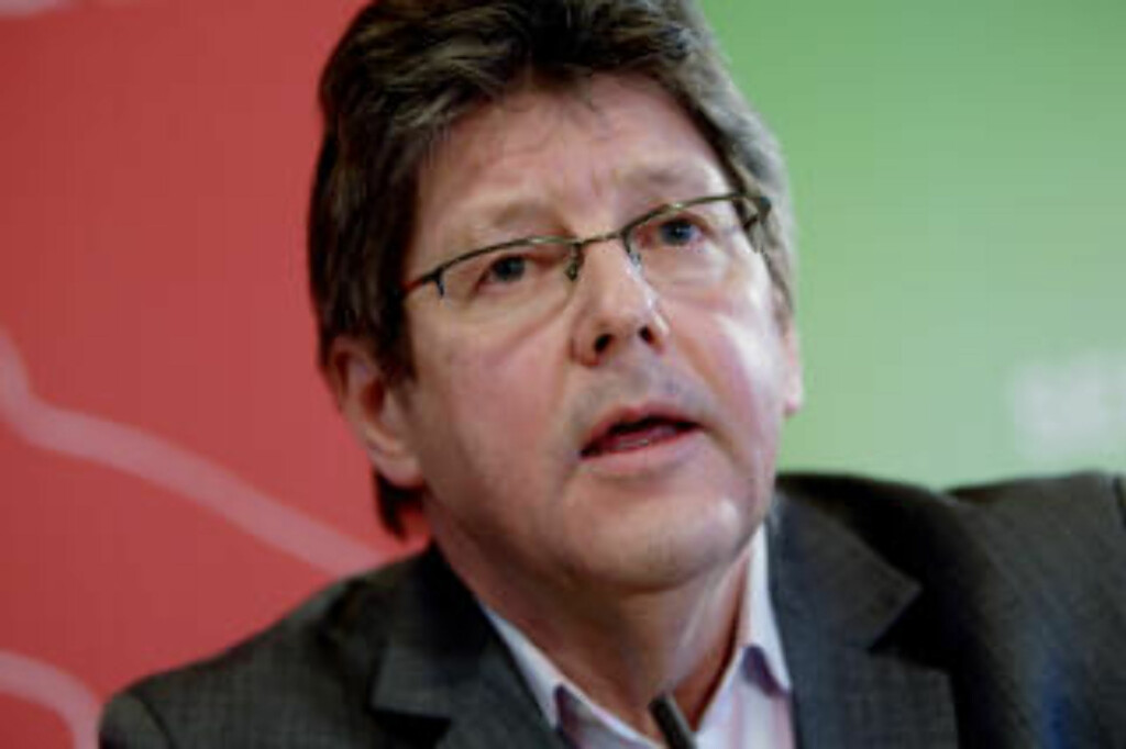 - BEGRUNNER DET USAKLIG: Arbeiderpartiets finanspolitiske talsmann, Reidar Sandal sier Hagen ikke kan påvirke APs skattepolitikk.
Foto: Stian Lysberg Solum / SCANPIX - BEGRUNNER DET USAKLIG: Arbeiderpartiets finanspolitiske talsmann, Reidar Sandal sier Hagen ikke kan påvirke APs skattepolitikk.
Foto: Stian Lysberg Solum / SCANPIX