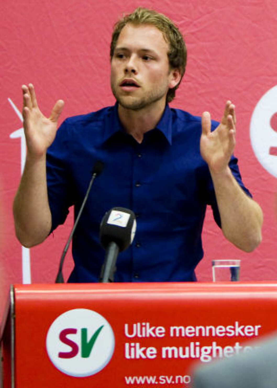 <strong>MENER HØYRE BLØFFER OM KØ:</strong> Nestleder Audun Lysbakken under landsstyremøte i Sosialistisk Venstreparti.
Foto: Heiko Junge / SCANPIX <strong>MENER HØYRE BLØFFER OM KØ:</strong> Nestleder Audun Lysbakken under landsstyremøte i Sosialistisk Venstreparti.
Foto: Heiko Junge / SCANPIX