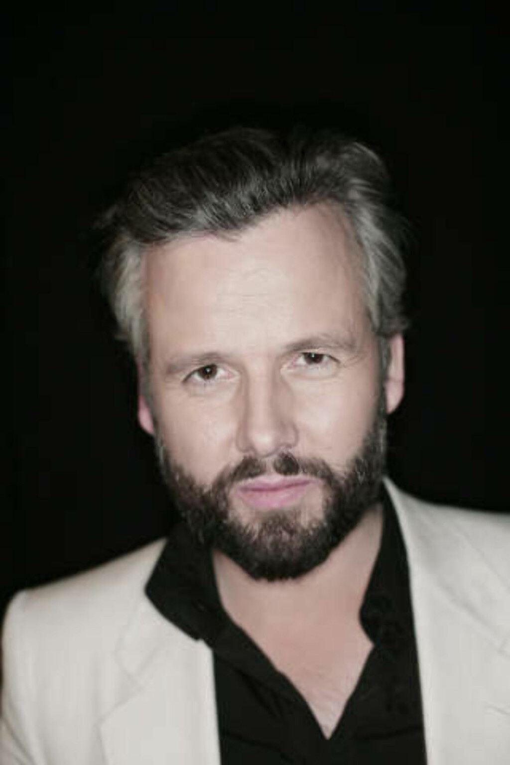SUR: Ari Behn. FOTO: KERSTIN CARLSSON/SCANPIX. SUR: Ari Behn. FOTO: KERSTIN CARLSSON/SCANPIX.