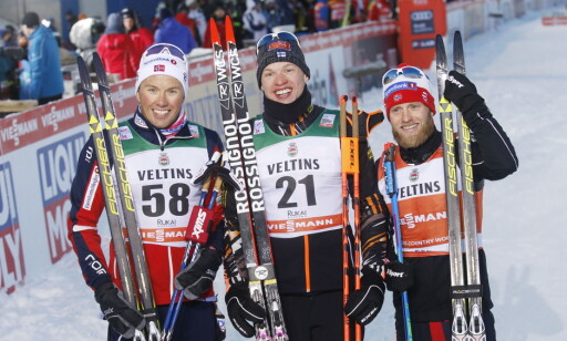 PALLEN: Emil Iversen (t.v.) ble nummer to, finske livo Niskanen (midten) vant og Martin Johnsrud Sundby ble nummer tre på 15 km klassisk i verdenscupen i Ruka søndag.
Foto: Terje Bendiksby / NTB scanpix PALLEN: Emil Iversen (t.v.) ble nummer to, finske livo Niskanen (midten) vant og Martin Johnsrud Sundby ble nummer tre på 15 km klassisk i verdenscupen i Ruka søndag.
Foto: Terje Bendiksby / NTB scanpix