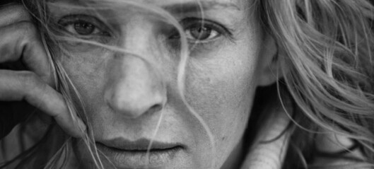 Pirelli-kalenderen var kjent for glossy supermodeller. Det har Uma Thurman (46) og Helen Mirren (71) gjort noe med Pirelli-kalenderen var kjent for glossy supermodeller. Det har Uma Thurman (46) og Helen Mirren (71) gjort noe med