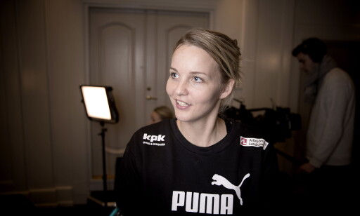 REAGERER: Sandra Toft på det danske pressetreffet. Foto: Bjørn Langsem / Dagbladet REAGERER: Sandra Toft på det danske pressetreffet. Foto: Bjørn Langsem / Dagbladet