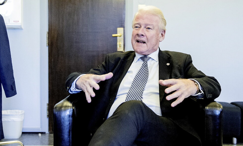 KLIMASKEPTIKER: I et innlegg i Dagbladet i november, og seinere i en rekke andre medier, har Carl I. Hagen vist til forskere og andre fagkyndige som mener at verden er i ferd med å la seg bedra. Foto: Bjørn Langsem / Dagbladet KLIMASKEPTIKER: I et innlegg i Dagbladet i november, og seinere i en rekke andre medier, har Carl I. Hagen vist til forskere og andre fagkyndige som mener at verden er i ferd med å la seg bedra. Foto: Bjørn Langsem / Dagbladet