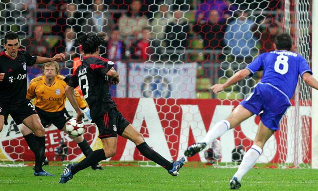 SCORET DET FØRSTE: Frank Lampard skudd gikk via Lucio og forbi Oliver Kahn. Foto: AP SCORET DET FØRSTE: Frank Lampard skudd gikk via Lucio og forbi Oliver Kahn. Foto: AP
