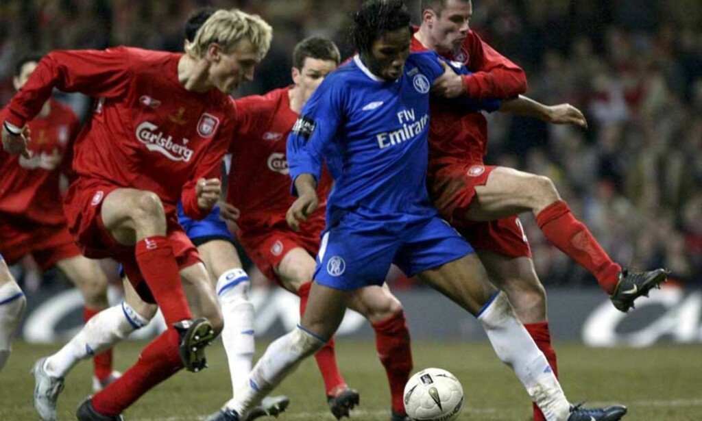 HARD KAMP: Chelsea og Didier Drogba slo Liverpool forrige gang de møttes, i ligacupfinalen 27.februar. Nå kjemper de om finaleplass i Champions League. Foto: EPA HARD KAMP: Chelsea og Didier Drogba slo Liverpool forrige gang de møttes, i ligacupfinalen 27.februar. Nå kjemper de om finaleplass i Champions League. Foto: EPA