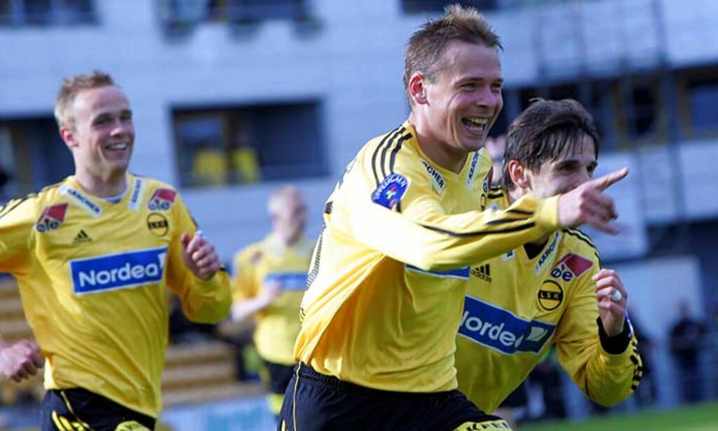 SUNDGOT-SCORING: Spissen puttet kampens eneste mål etter 12 minutter. Foto: BJØRN SIGURDSØN/SCANPIX SUNDGOT-SCORING: Spissen puttet kampens eneste mål etter 12 minutter. Foto: BJØRN SIGURDSØN/SCANPIX