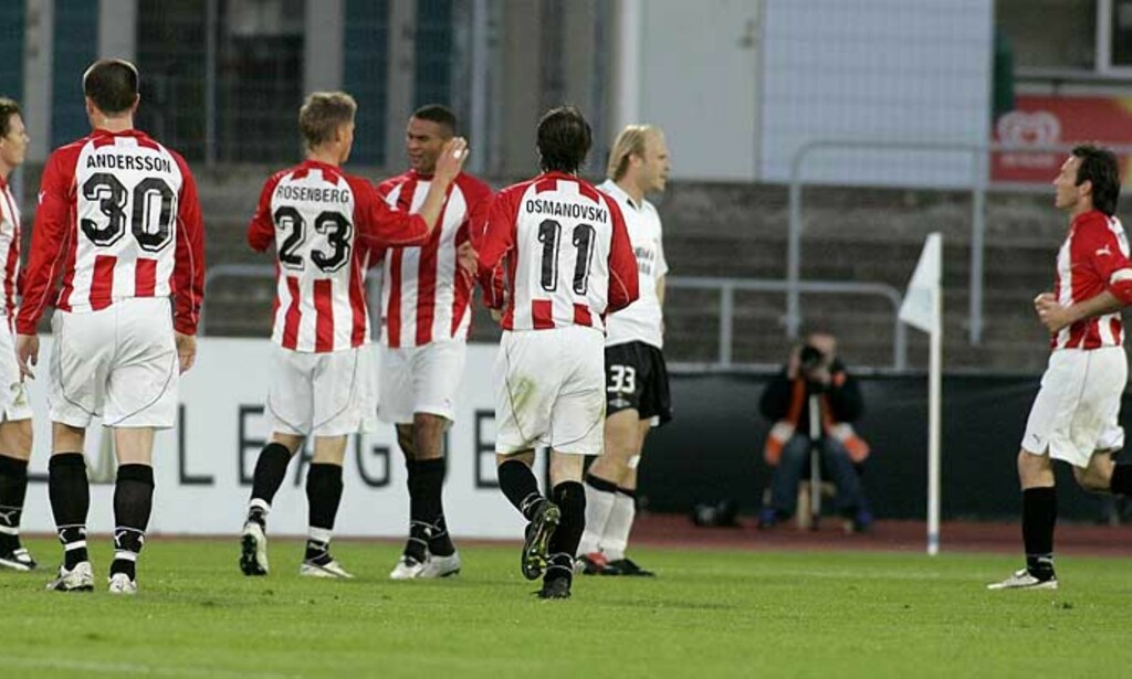 SVENSK JUBEL: Glede i MFF etter Afonsos scoring nummer 1. Foto: SCANPIX SVENSK JUBEL: Glede i MFF etter Afonsos scoring nummer 1. Foto: SCANPIX