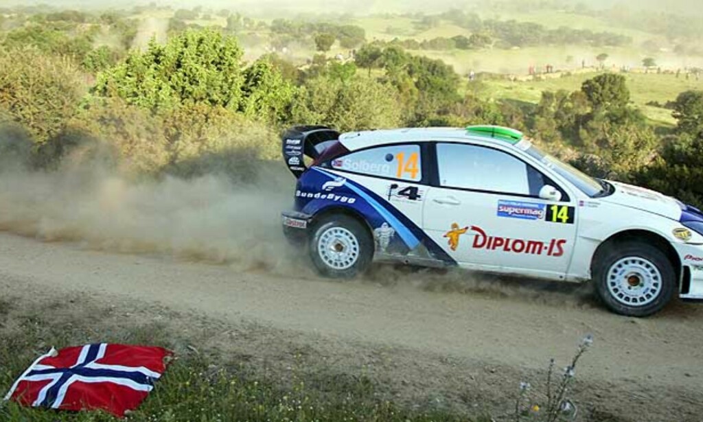 PALL-TEMPO: Storebror Solberg kjørte strålende på første dag i Rally Kypros - og har bare to mann foran seg, og lillebror Petter langt bak. Foto: Scanpix PALL-TEMPO: Storebror Solberg kjørte strålende på første dag i Rally Kypros - og har bare to mann foran seg, og lillebror Petter langt bak. Foto: Scanpix