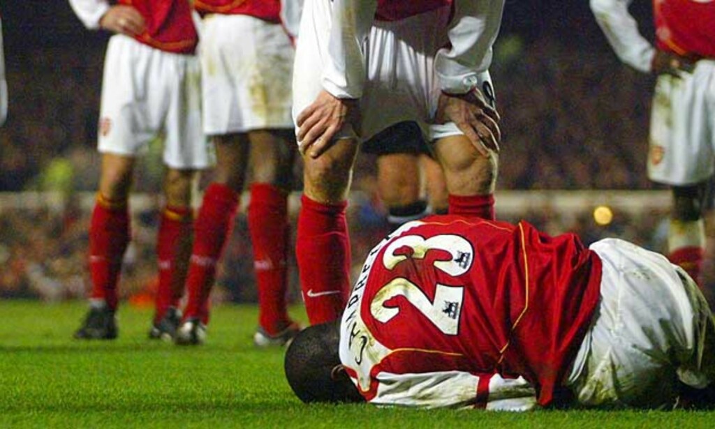TILBAKE FRA SKADE: Men det er ikke sikkert Sol Campbell får spille. Foto: REUTERS TILBAKE FRA SKADE: Men det er ikke sikkert Sol Campbell får spille. Foto: REUTERS
