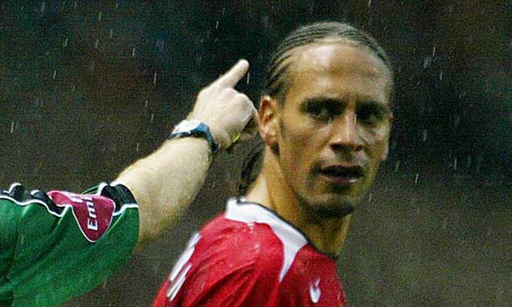 STRAFFET: Rio Ferdinand kjørte bil i 180 km/t. Det kostet ham lappen i 28 dager, pluss en bot. Foto: SCANPIX/REUTERS STRAFFET: Rio Ferdinand kjørte bil i 180 km/t. Det kostet ham lappen i 28 dager, pluss en bot. Foto: SCANPIX/REUTERS