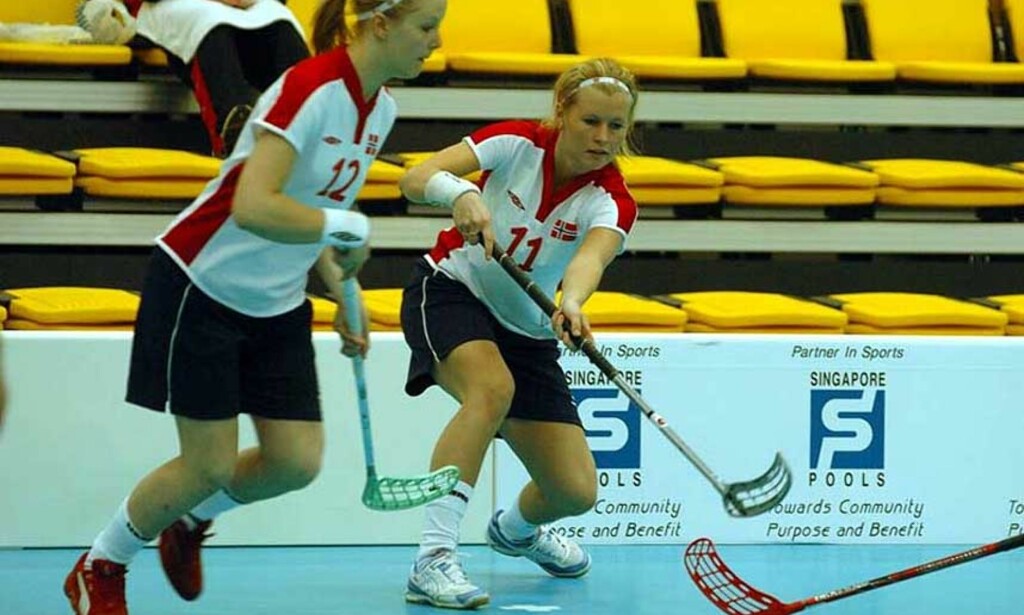 STORSEIER: De norske jentene satt Japan på plass med 13-1 i natt. Foto: Innebandy.no STORSEIER: De norske jentene satt Japan på plass med 13-1 i natt. Foto: Innebandy.no