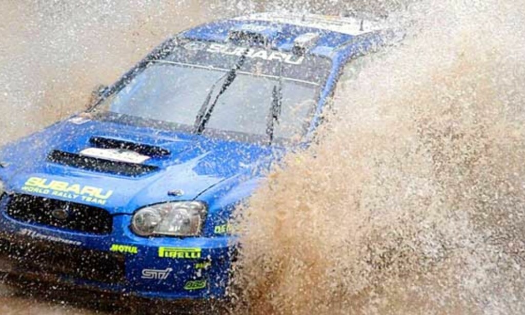 PÅ PALLEN: Petter Solberg kjørte raskest på dagens første fartsprøve. Det holdt til å sikre andreplassen. FOTO: SCANPIX/REUTERS PÅ PALLEN: Petter Solberg kjørte raskest på dagens første fartsprøve. Det holdt til å sikre andreplassen. FOTO: SCANPIX/REUTERS
