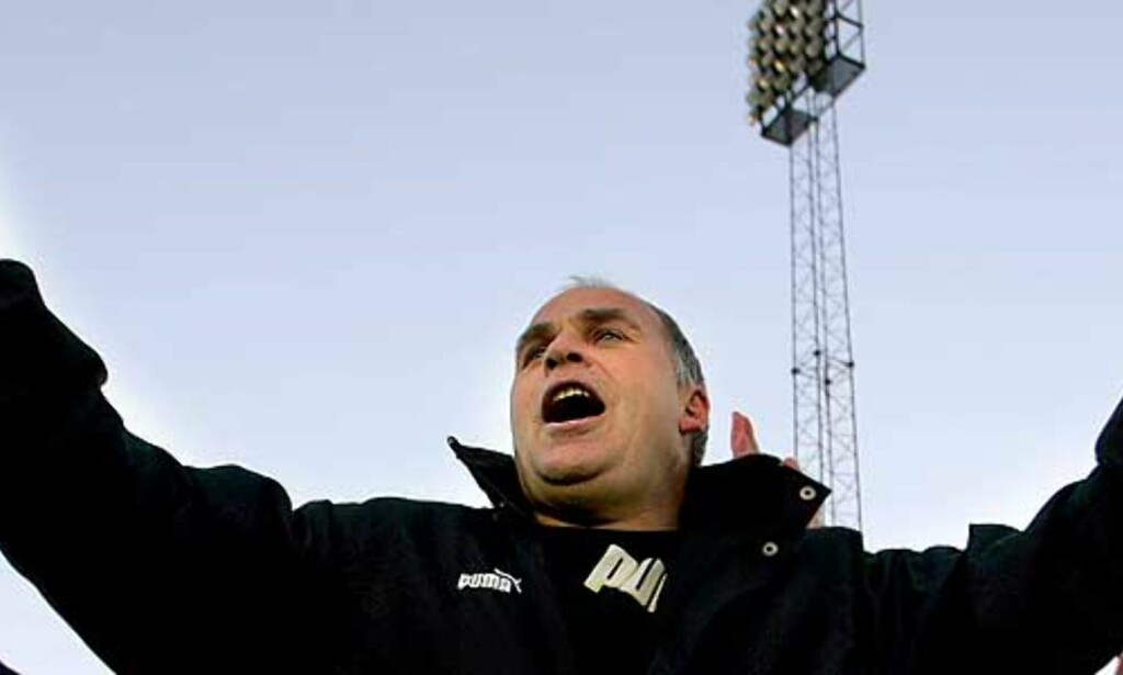 SJEFEN SJØL: Det var ikke bare Ingebrigt Steen Jensen som jublet da Stabæk sikret seg opprykket. Foto: SCANPIX SJEFEN SJØL: Det var ikke bare Ingebrigt Steen Jensen som jublet da Stabæk sikret seg opprykket. Foto: SCANPIX