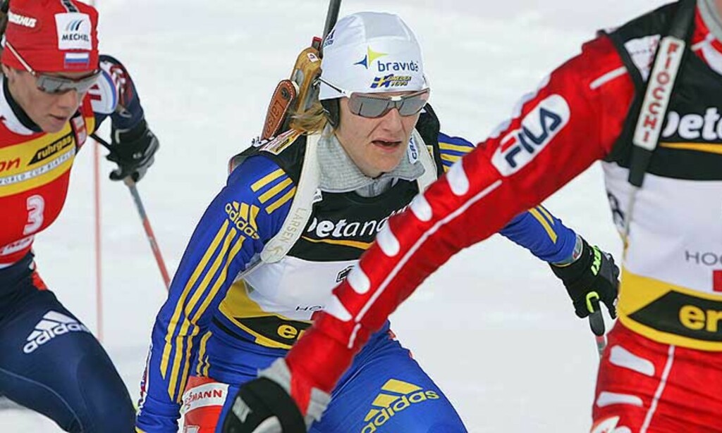 SVENSK TRIUMF: Anna Carin Olofsson gikk til topps i Hochfilzen på en svak dag for de norske skiskytterjentene. Foto: SCANPIX SVENSK TRIUMF: Anna Carin Olofsson gikk til topps i Hochfilzen på en svak dag for de norske skiskytterjentene. Foto: SCANPIX