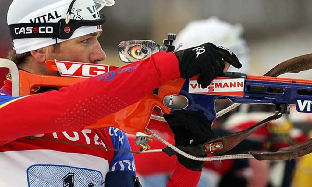 JAKTSTARTVINNER: Ole Einar Bjørndalen hadde vunnet alt hittil i sesongen. I dag ble bare Raphael Poiree for sterk for Bjørndalen. Foto: Scanpix JAKTSTARTVINNER: Ole Einar Bjørndalen hadde vunnet alt hittil i sesongen. I dag ble bare Raphael Poiree for sterk for Bjørndalen. Foto: Scanpix