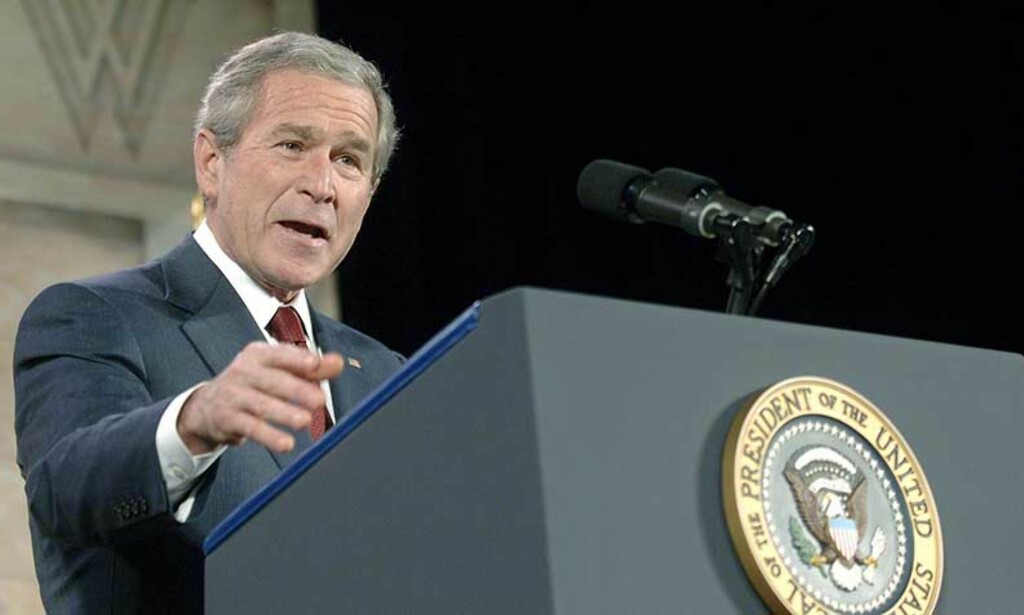- MITT ANSVAR: George W. Bush lover å rydde opp i etterretningsorganisasjonene i USA. For å unngå feil av samme kaliber de presenterte verden før Irak-krigen. Foto: EPA/ Kevin Dietsch - MITT ANSVAR: George W. Bush lover å rydde opp i etterretningsorganisasjonene i USA. For å unngå feil av samme kaliber de presenterte verden før Irak-krigen. Foto: EPA/ Kevin Dietsch