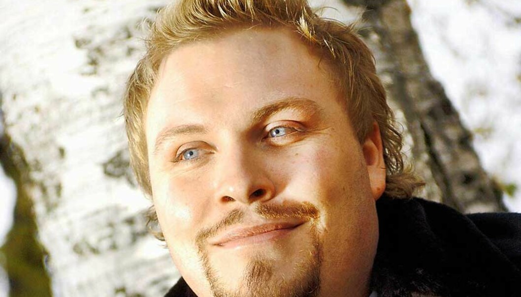 <b> KOLLAPS: </b> Jan Werner Danielsen måtte avbryte julekonserten i Nøtterøy kirke i går kveld. - Jan Werner er rett og slett både fysisk og psykisk sliten. Han har hatt halsbetennelse og har egentlig fått beskjed fra legen om å holde munn, sier manager Febe Rognstad til Dagbladet. Foto: Scanpix <b> KOLLAPS: </b> Jan Werner Danielsen måtte avbryte julekonserten i Nøtterøy kirke i går kveld. - Jan Werner er rett og slett både fysisk og psykisk sliten. Han har hatt halsbetennelse og har egentlig fått beskjed fra legen om å holde munn, sier manager Febe Rognstad til Dagbladet. Foto: Scanpix