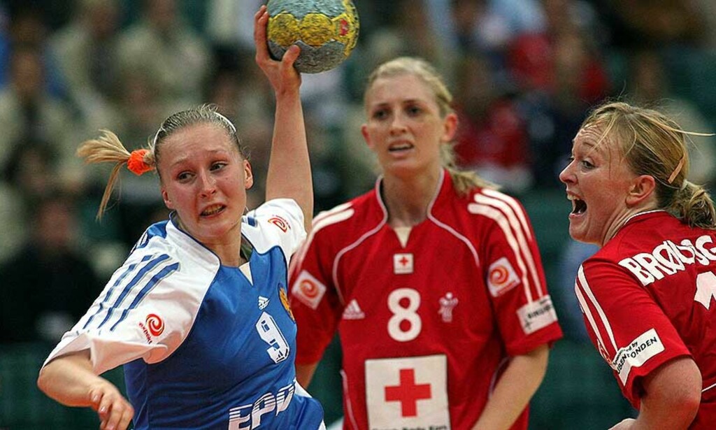 FINALEKLARE: Bliznova og Russland suste forbi Danmark og til VM-finale mot Romania, mens Mortensen og Brødsgaard må ta til takke med bronsekamp. Foto: REUTERS/SCANPIX FINALEKLARE: Bliznova og Russland suste forbi Danmark og til VM-finale mot Romania, mens Mortensen og Brødsgaard må ta til takke med bronsekamp. Foto: REUTERS/SCANPIX