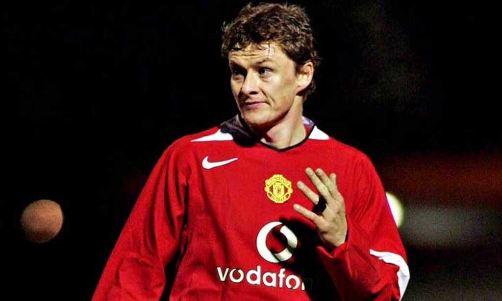 FÅR SJANSEN: Ole Gunnar Solskjær starter trolig mot Burton på søndag. Foto: KEITH HAMMETT FÅR SJANSEN: Ole Gunnar Solskjær starter trolig mot Burton på søndag. Foto: KEITH HAMMETT