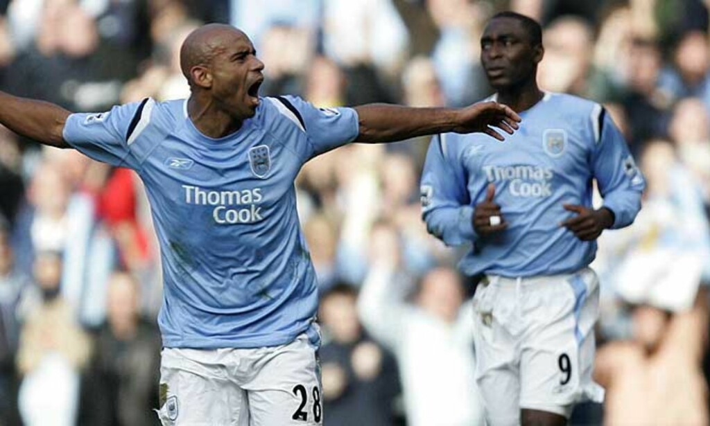 JUBEL: For Manchester Citys supportere er det ingenting som er bedre enn å banke storebror United. Målscorer Trevor Sinclair er også fornøyd. Foto: DAVE THOMPSON/AP/SCANPIX JUBEL: For Manchester Citys supportere er det ingenting som er bedre enn å banke storebror United. Målscorer Trevor Sinclair er også fornøyd. Foto: DAVE THOMPSON/AP/SCANPIX