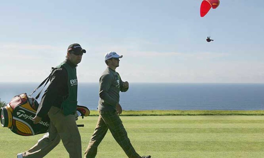 FLØY HØYT: Henrik Bjørnstad gjorde en kjempestor idrettsprestasjon med tiendeplass i PGA-turneringen Buick Invitational i dag. Ikke nok med det - midtveis ledet han hele greia! Foto: Scanpix FLØY HØYT: Henrik Bjørnstad gjorde en kjempestor idrettsprestasjon med tiendeplass i PGA-turneringen Buick Invitational i dag. Ikke nok med det - midtveis ledet han hele greia! Foto: Scanpix