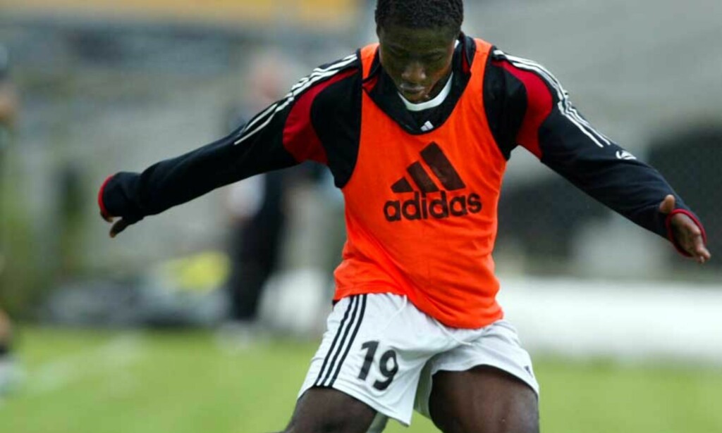 VIL BLI MAKELELE-KOPI: 19-åringen Alexander Tettey drømmer om samme rolle som Claude Makelele har i Chelsea. Foto: Scanpix VIL BLI MAKELELE-KOPI: 19-åringen Alexander Tettey drømmer om samme rolle som Claude Makelele har i Chelsea. Foto: Scanpix
