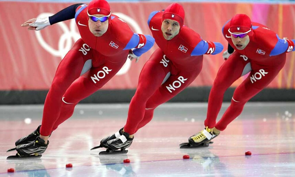 LAGINNSATS VIKTIG: I kveld kan Norge ta medaljer på skøyteisen - vi er i semifinalen i lagtempo. Satser Peter Mueller på utholdende eller raske løpere i semifinalen mot Canada? Foto: AP/Scanpix LAGINNSATS VIKTIG: I kveld kan Norge ta medaljer på skøyteisen - vi er i semifinalen i lagtempo. Satser Peter Mueller på utholdende eller raske løpere i semifinalen mot Canada? Foto: AP/Scanpix