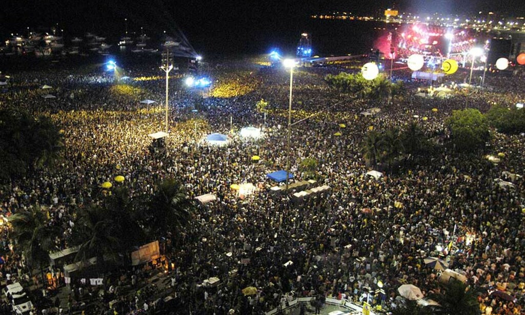 SLIK SER DET UT på Rios paradestrand Copacobana når en million Stones-fans møter opp. FOTO: Scanpix/Reuters. SLIK SER DET UT på Rios paradestrand Copacobana når en million Stones-fans møter opp. FOTO: Scanpix/Reuters.