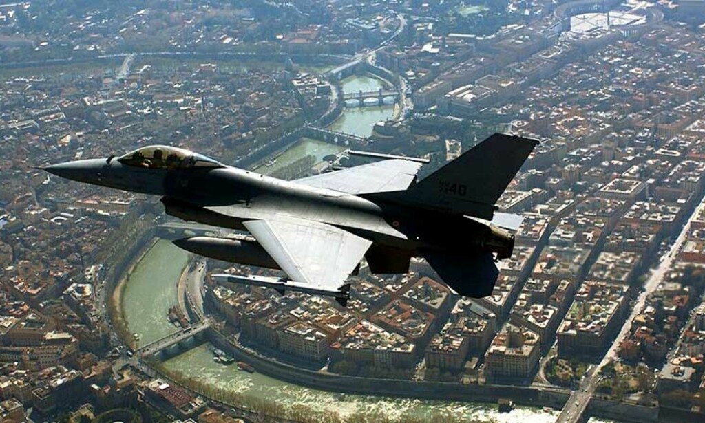 image: Betaler 250 mill. for smartere bomber image: Betaler 250 mill. for smartere bomber
