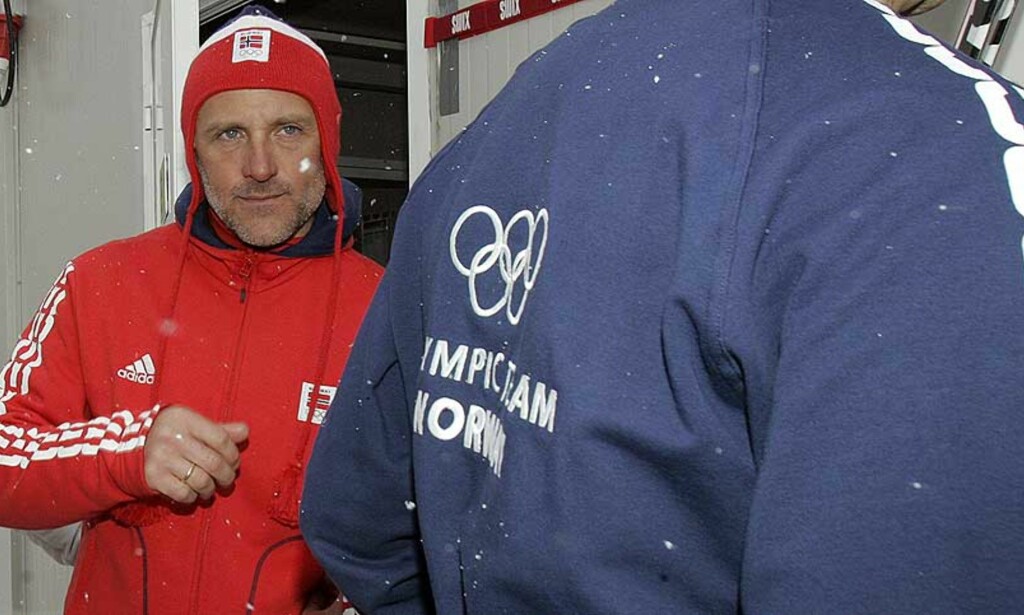 - BØR IKKE LA SEG PROVOSERE: Smøresjef Terje Langli beklager at en i teamet hans slo ned en norsk debattant, og håper på dialog. Foto: Scanpix - BØR IKKE LA SEG PROVOSERE: Smøresjef Terje Langli beklager at en i teamet hans slo ned en norsk debattant, og håper på dialog. Foto: Scanpix