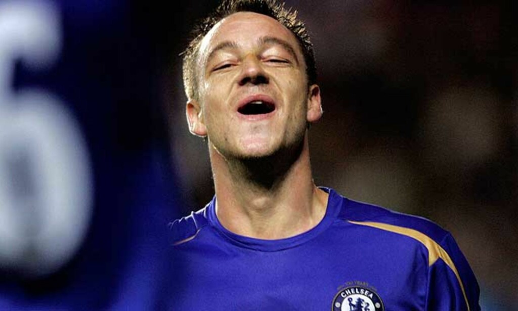 LIKTE IKKE DET HAN SÅ: Da John Terry så sine gamle feil på tv, gikk han inn for å bli enda bedre. Det klarte han. Foto: REUTERS LIKTE IKKE DET HAN SÅ: Da John Terry så sine gamle feil på tv, gikk han inn for å bli enda bedre. Det klarte han. Foto: REUTERS