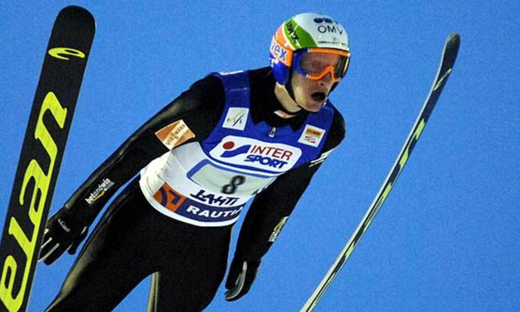 LEDER: Jakub Janda hoppet lengst i første omgang i Lahti, men endte på andreplass etter to hopp. Her fra gårsdagens lagkonkurranse. Foto: EPA/Scanpix LEDER: Jakub Janda hoppet lengst i første omgang i Lahti, men endte på andreplass etter to hopp. Her fra gårsdagens lagkonkurranse. Foto: EPA/Scanpix