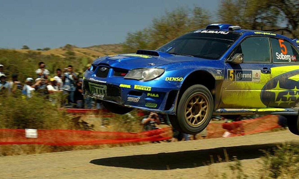 KJØRER FOR ANDREPLASS: Bare et uhell kan frata Petter Solberg andreplassen. Og bare et uhell for Sebastien Loeb kan gi Petter seieren. Her fra en av gårsdagens fartsprøver i Rally Mexico. Foto: AP/Scanpix KJØRER FOR ANDREPLASS: Bare et uhell kan frata Petter Solberg andreplassen. Og bare et uhell for Sebastien Loeb kan gi Petter seieren. Her fra en av gårsdagens fartsprøver i Rally Mexico. Foto: AP/Scanpix