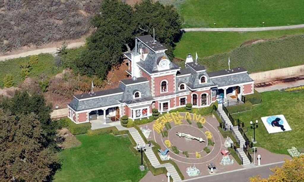På siste verset?: Pop-konge Jackson kan komme til å miste sin eventyr-ranch Neverland. Foto: Scanpix På siste verset?: Pop-konge Jackson kan komme til å miste sin eventyr-ranch Neverland. Foto: Scanpix