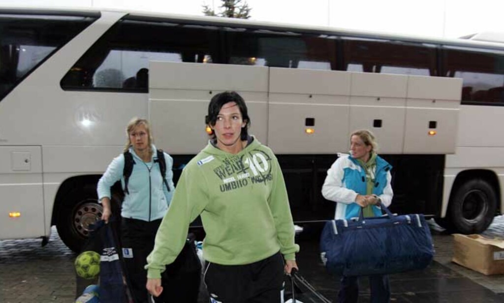 KLAR TIL KAMP: Bakspiller Katja Nyberg gleder seg til å komme i gang med mesterskapet. Foto: SCANPIX KLAR TIL KAMP: Bakspiller Katja Nyberg gleder seg til å komme i gang med mesterskapet. Foto: SCANPIX