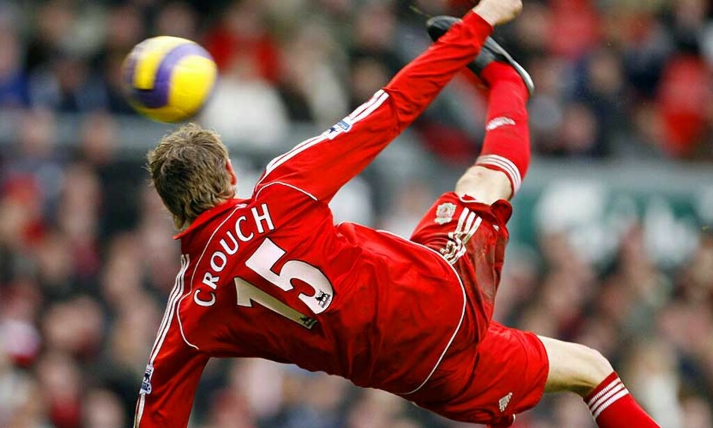 BRASSE-REPRISE: Peter Crouch gjorde 1-0 på nydelig vis, med et brassespark han husker godt fra Champions League. Foto: Reuters BRASSE-REPRISE: Peter Crouch gjorde 1-0 på nydelig vis, med et brassespark han husker godt fra Champions League. Foto: Reuters