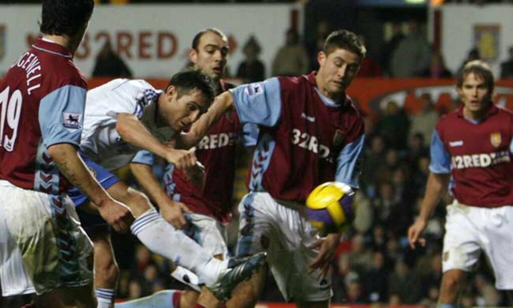 SKJØT OVER: Frank Lampard fikk en drømmesjanse rett før slutt, men skjøt over. Den bommet kostet Chelsea to poeng. Foto: REUTERS SKJØT OVER: Frank Lampard fikk en drømmesjanse rett før slutt, men skjøt over. Den bommet kostet Chelsea to poeng. Foto: REUTERS
