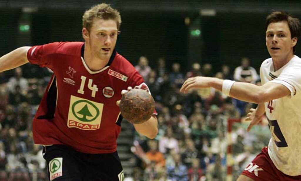 SATT UT AV SPILL: Jan Thomas Lauritzen har blitt syk, og spiller ikke kveldens generalprøve mot Frankrike. Foto: SCANPIX SATT UT AV SPILL: Jan Thomas Lauritzen har blitt syk, og spiller ikke kveldens generalprøve mot Frankrike. Foto: SCANPIX