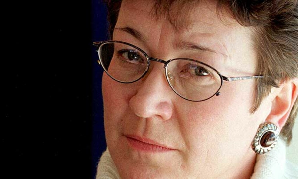 - IKKE BRA NOK: Valla legger ansvaret på Yssen, igjen, mener PR-ekspert Berly Lund Grønning. Foto: Scanpix - IKKE BRA NOK: Valla legger ansvaret på Yssen, igjen, mener PR-ekspert Berly Lund Grønning. Foto: Scanpix