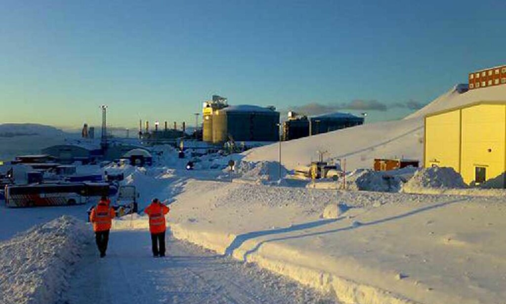 EVAKUERT: Situasjonen på Melkøya er nå under kontroll følge Statoil. Bildet er tatt på Melkøya i dag før evakueringen. Foto: MMS-tipser EVAKUERT: Situasjonen på Melkøya er nå under kontroll følge Statoil. Bildet er tatt på Melkøya i dag før evakueringen. Foto: MMS-tipser