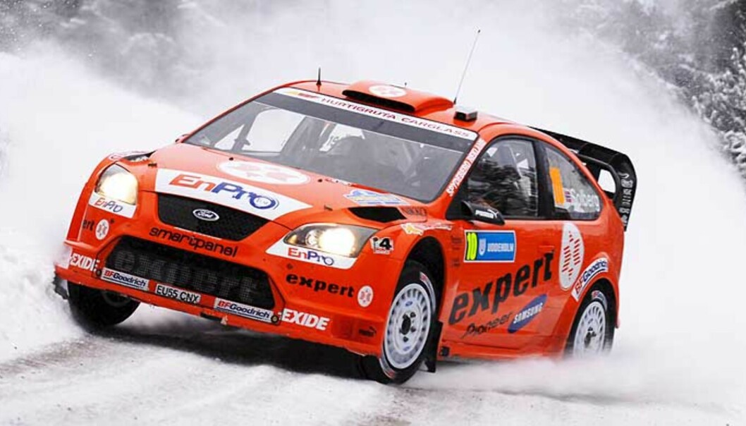 <strong><b>SIKRER FJERDE:</strong></b> Henning Solberg vil ikke ta unødvendige sjanser for å nærme seg Mikko Hirvonen. Foto: EPA/Scanpix <strong><b>SIKRER FJERDE:</strong></b> Henning Solberg vil ikke ta unødvendige sjanser for å nærme seg Mikko Hirvonen. Foto: EPA/Scanpix