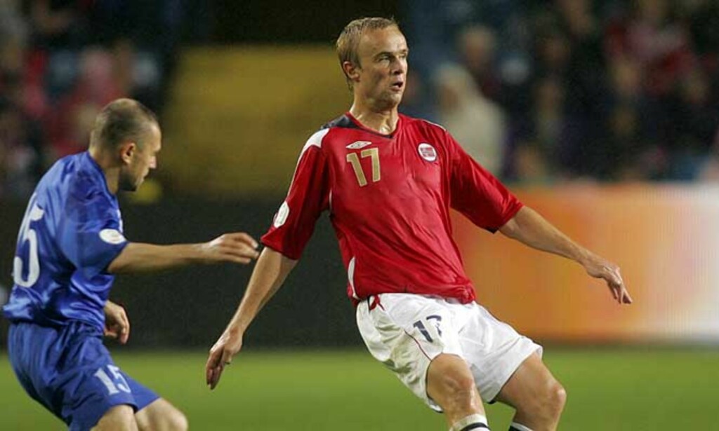 FÅR IKKE STILLE: Anders Rambekk er, sammen med Simen Brenne, Frode Kippe og Bjørn Helge Riise, tatt ut i landslagstroppen. Foto: SCANPIX FÅR IKKE STILLE: Anders Rambekk er, sammen med Simen Brenne, Frode Kippe og Bjørn Helge Riise, tatt ut i landslagstroppen. Foto: SCANPIX
