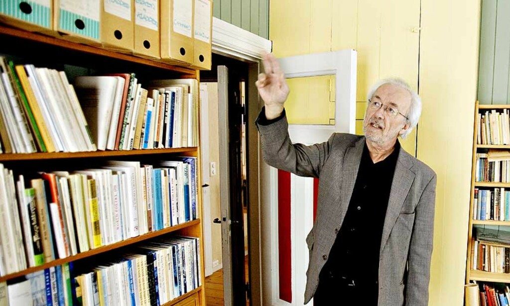SAMLET FARENS BREV: Trond Tendø Jacobsen er aktuell med bok om faren, dikteren Rolf Jacobsen. Onsdag svarer han på spørsmål fra Dagbladet.nos lesere. SAMLET FARENS BREV: Trond Tendø Jacobsen er aktuell med bok om faren, dikteren Rolf Jacobsen. Onsdag svarer han på spørsmål fra Dagbladet.nos lesere.