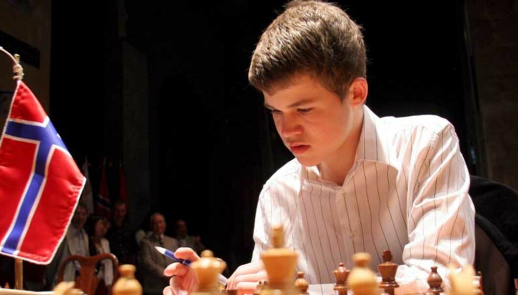 <strong><b>GENI:</strong></b> Magnus Carlsen kom til turneringen rangert klart nederst, likevel har han nå sikret seg en imponerende andreplass. Foto: SCANPIX <strong><b>GENI:</strong></b> Magnus Carlsen kom til turneringen rangert klart nederst, likevel har han nå sikret seg en imponerende andreplass. Foto: SCANPIX