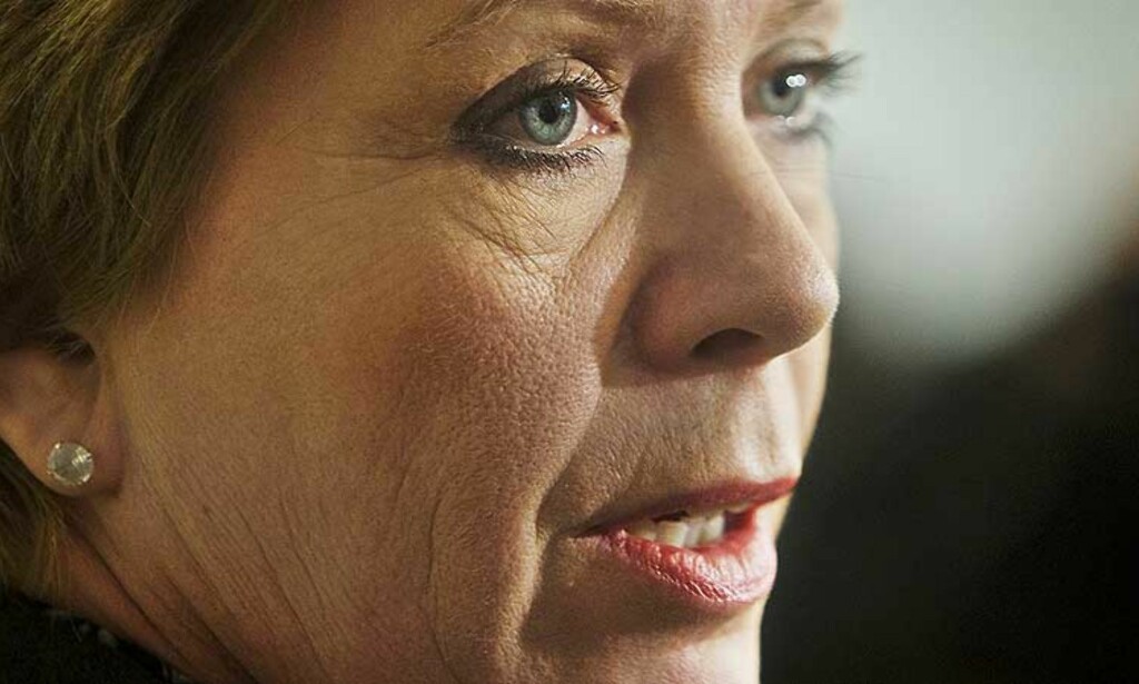 BYGGER I HYTT OG VÆR: Ulovlig brygge stabbur og utleie av sistnevnte er bare noe av kontroversene partileder og statsråd Åslaug Haga er blandet inn i de siste årene. Foto: Scanpix BYGGER I HYTT OG VÆR: Ulovlig brygge stabbur og utleie av sistnevnte er bare noe av kontroversene partileder og statsråd Åslaug Haga er blandet inn i de siste årene. Foto: Scanpix