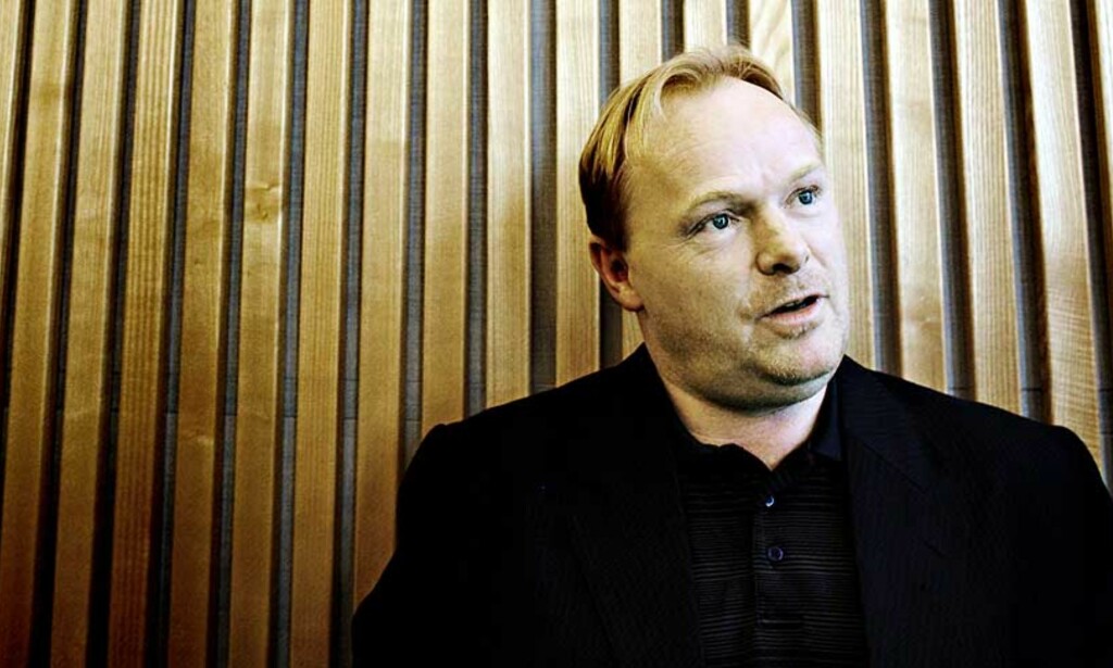 KREVER BEDRE VEI: Per Sandberg fastholder at det er dårlig veistandard som er hovedårsaken til at folk dør i trafikken. Foto: Frank Karlsen, Dagbladet KREVER BEDRE VEI: Per Sandberg fastholder at det er dårlig veistandard som er hovedårsaken til at folk dør i trafikken. Foto: Frank Karlsen, Dagbladet