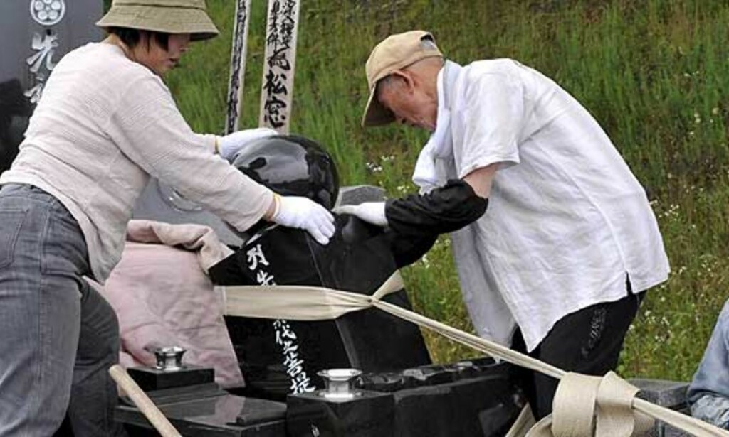 image: Over 100 skadd i kraftig japansk jordskjelv image: Over 100 skadd i kraftig japansk jordskjelv