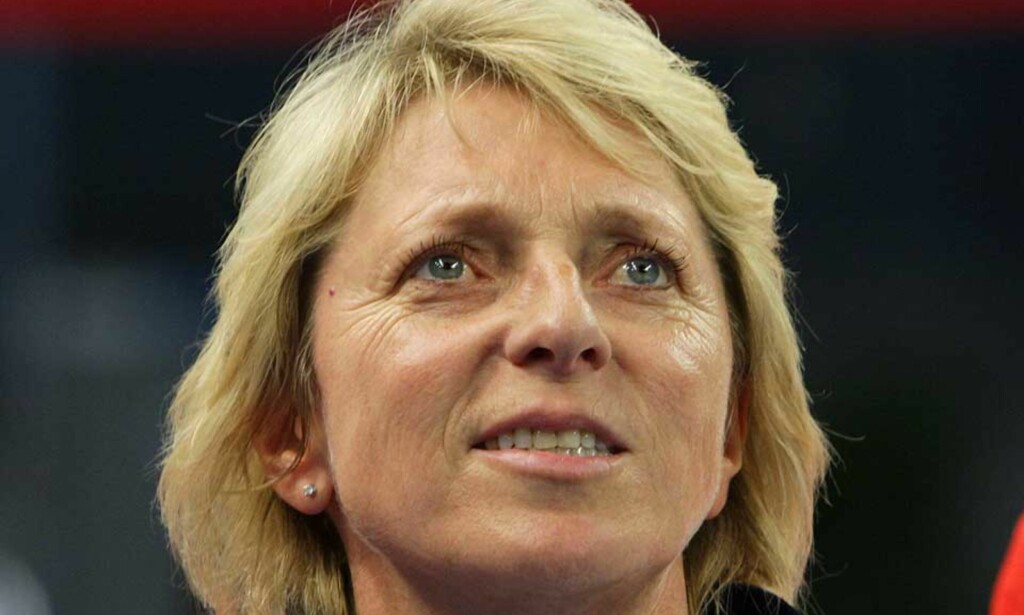 LANG VEI MOT GULLET: Marit Breivik har vært med rundt landslagshåndballen hele veien mot OL-gull. Det var derfor hun gråt i det første seiersintervjuet som OL-mester, skriver Esten O. Sæther. Foto: ERIK JOHANSEN/SCANPIX LANG VEI MOT GULLET: Marit Breivik har vært med rundt landslagshåndballen hele veien mot OL-gull. Det var derfor hun gråt i det første seiersintervjuet som OL-mester, skriver Esten O. Sæther. Foto: ERIK JOHANSEN/SCANPIX